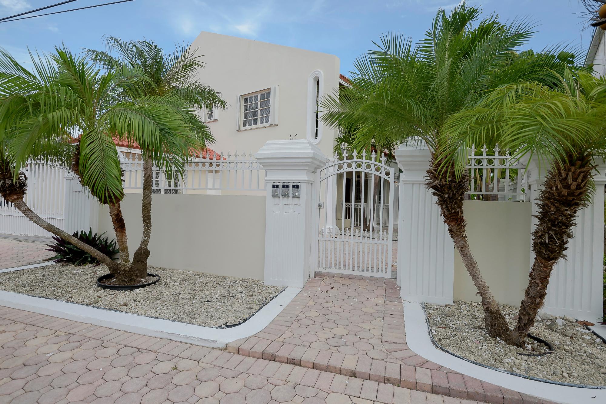 /listing-condo-in-cable-beach-81247.html from Coldwell Banker Bahamas Real Estate