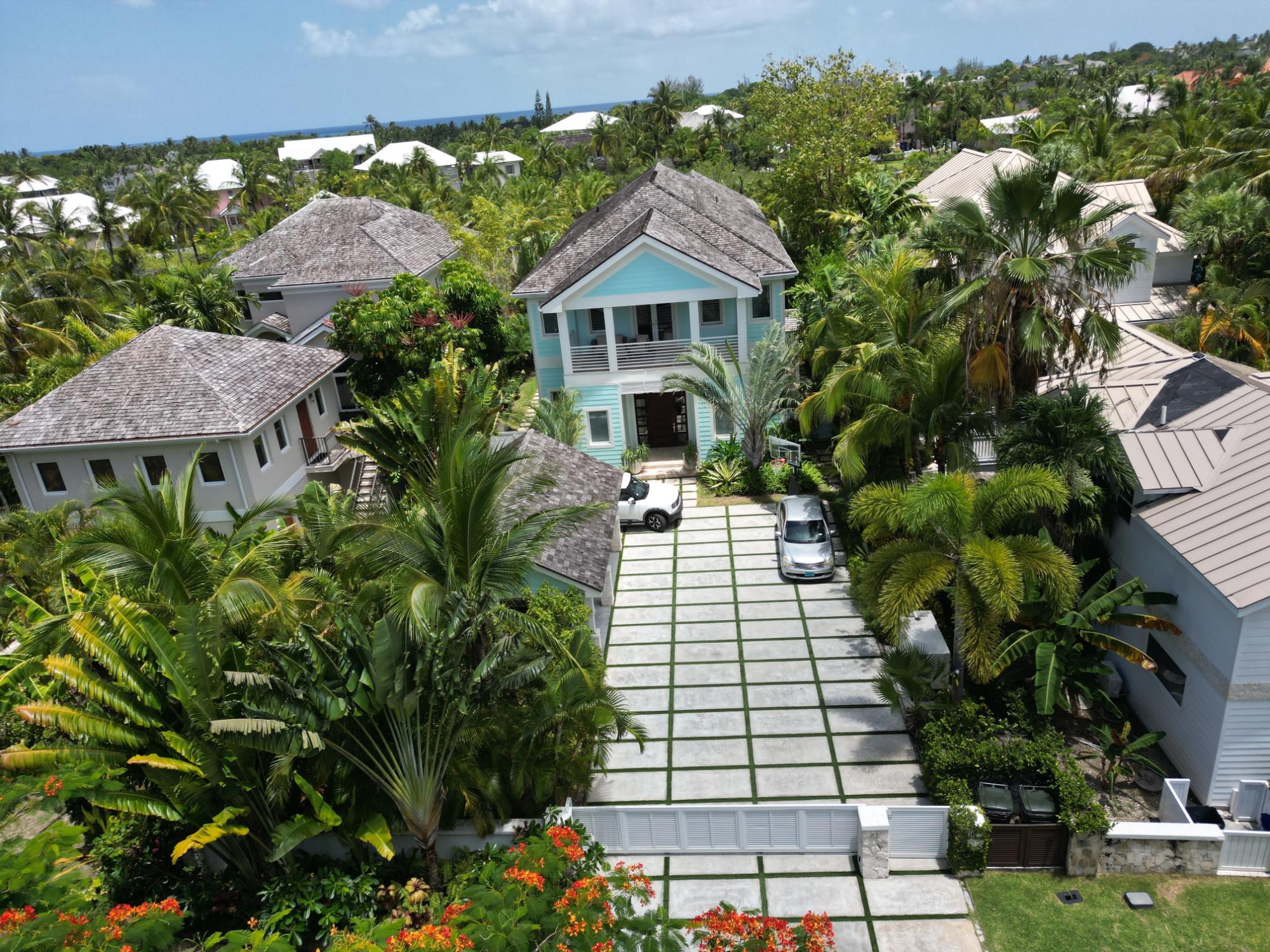 /listing-single-family-home-in-old-fort-bay-81382.html from Coldwell Banker Bahamas Real Estate