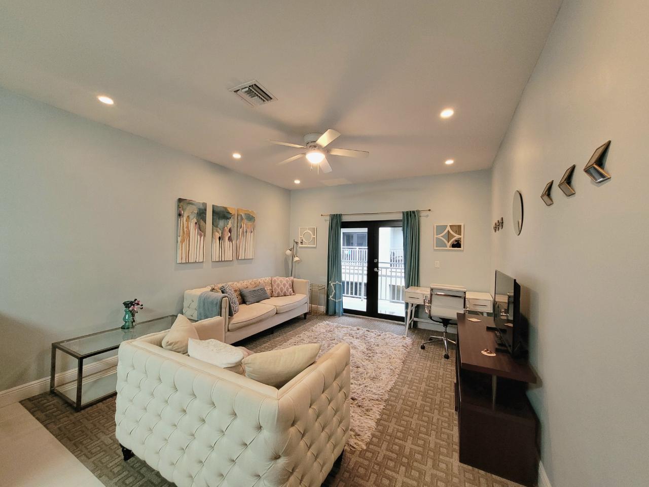 /listing-condo-in-venetian-west-81449.html from Coldwell Banker Bahamas Real Estate