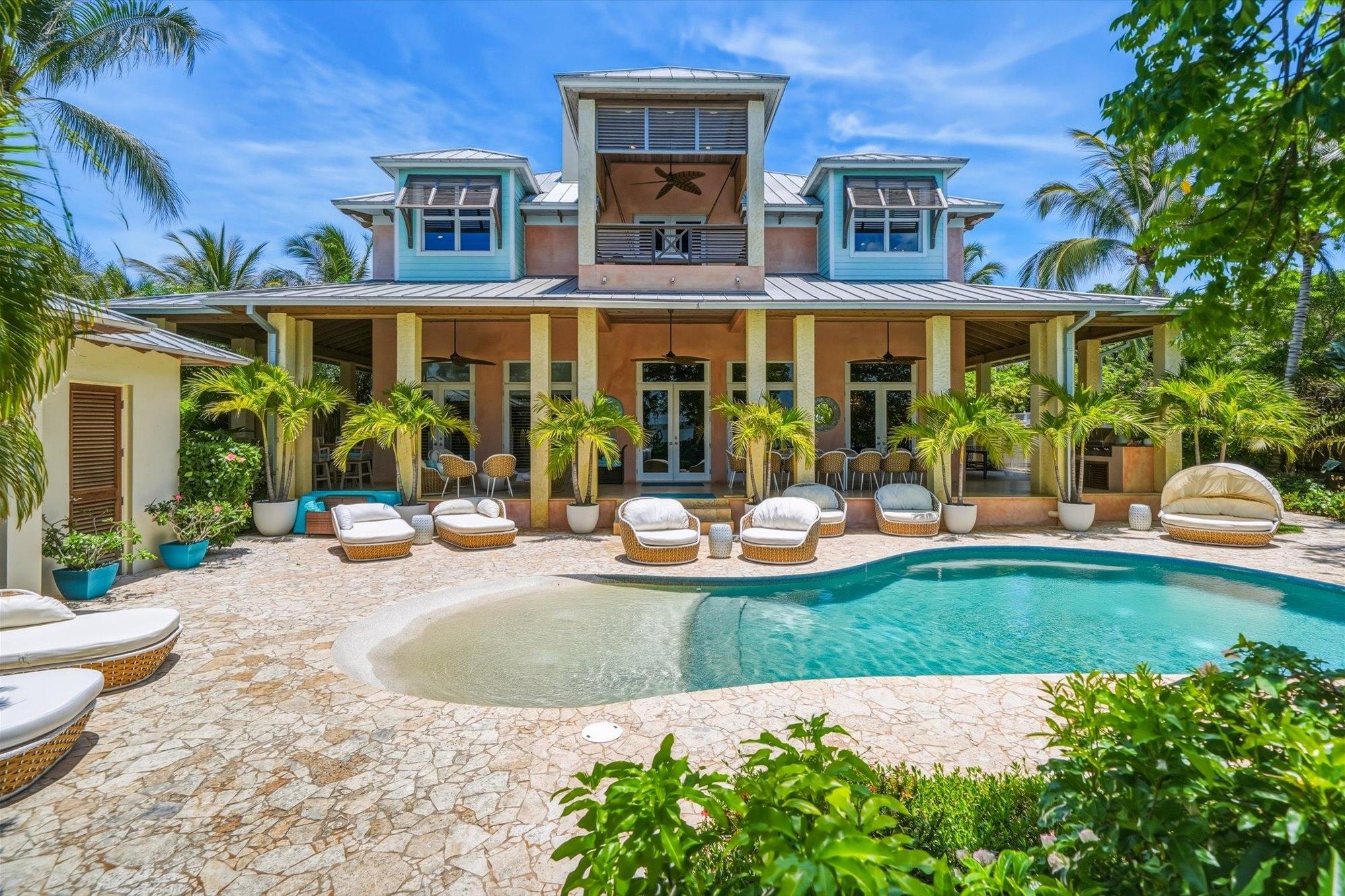 /listing-condo-in-harbour-island-81508.html from Coldwell Banker Bahamas Real Estate