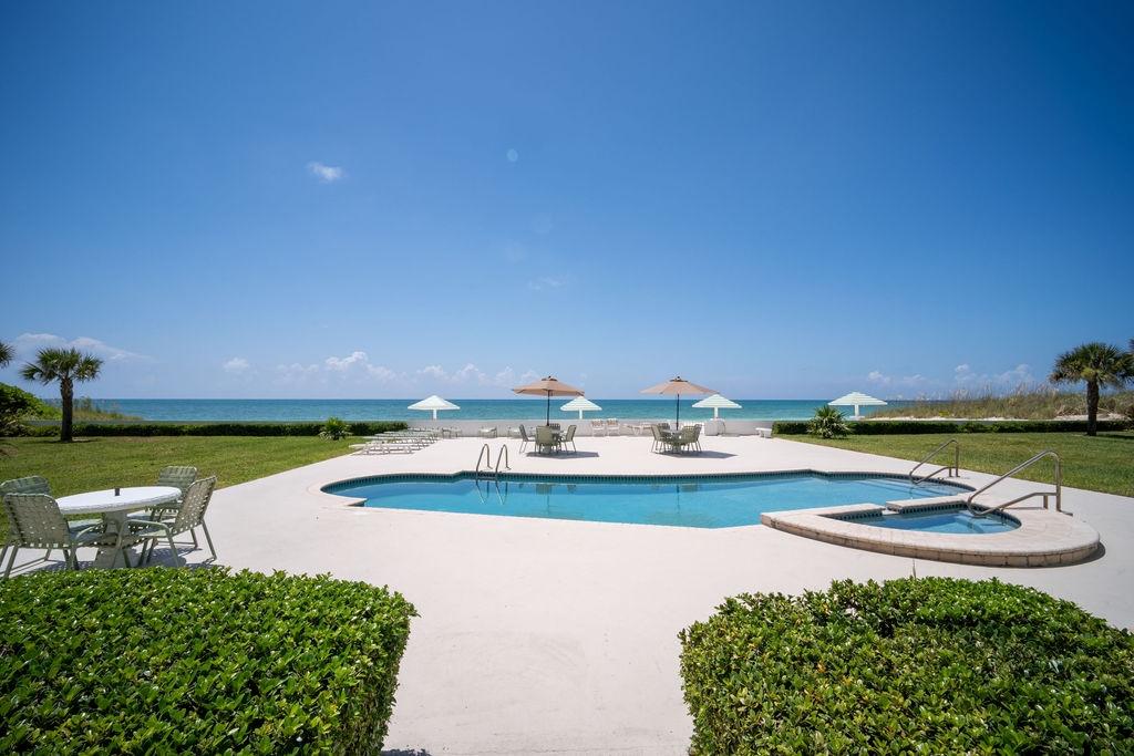 /listing-condo-in-lucaya-81533.html from Coldwell Banker Bahamas Real Estate