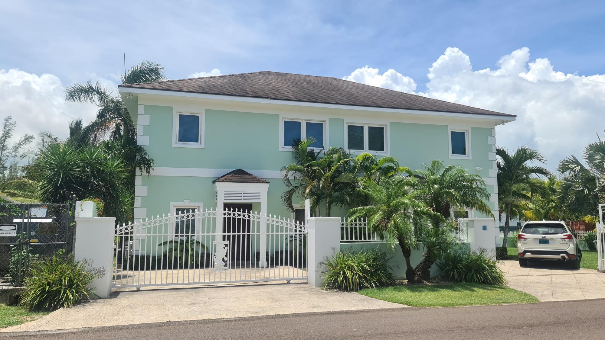 /listing-full-duplex-in-westridge-81629.html from Coldwell Banker Bahamas Real Estate