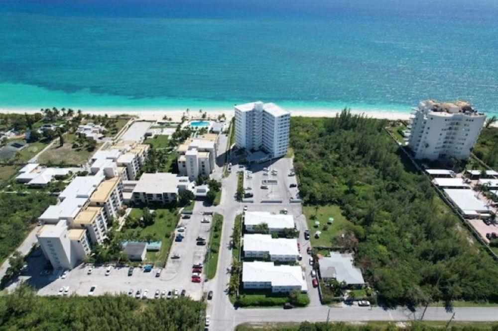 /listing-condo-in-lucaya-81561.html from Coldwell Banker Bahamas Real Estate