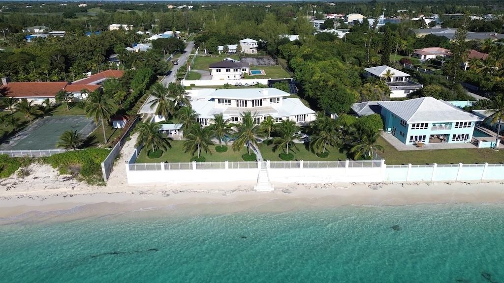 /listing-single-family-home-in-lucaya-81579.html from Coldwell Banker Bahamas Real Estate