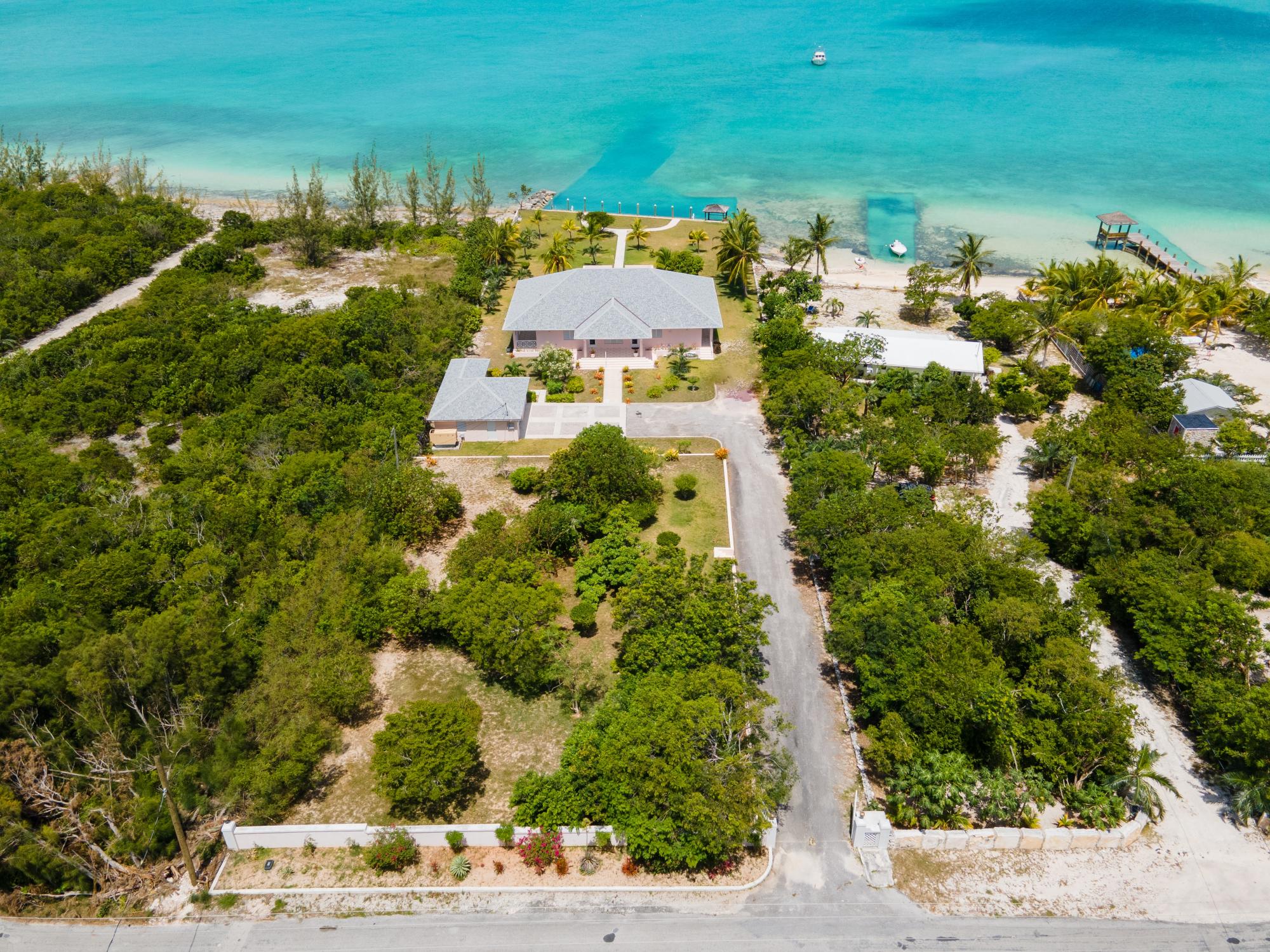 /listing-single-family-home-in-salt-pond-81707.html from Coldwell Banker Bahamas Real Estate
