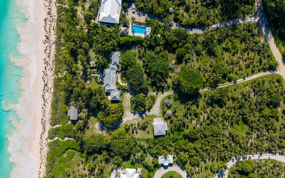 /listing-single-family-home-in-double-bay-81795.html from Coldwell Banker Bahamas Real Estate