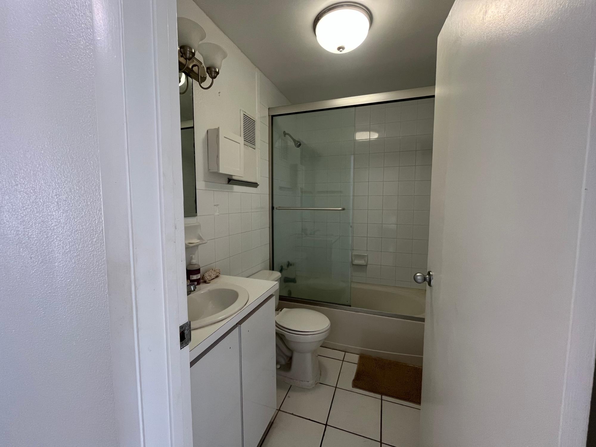 /listing-condo-in-paradise-island-82235.html from Coldwell Banker Bahamas Real Estate