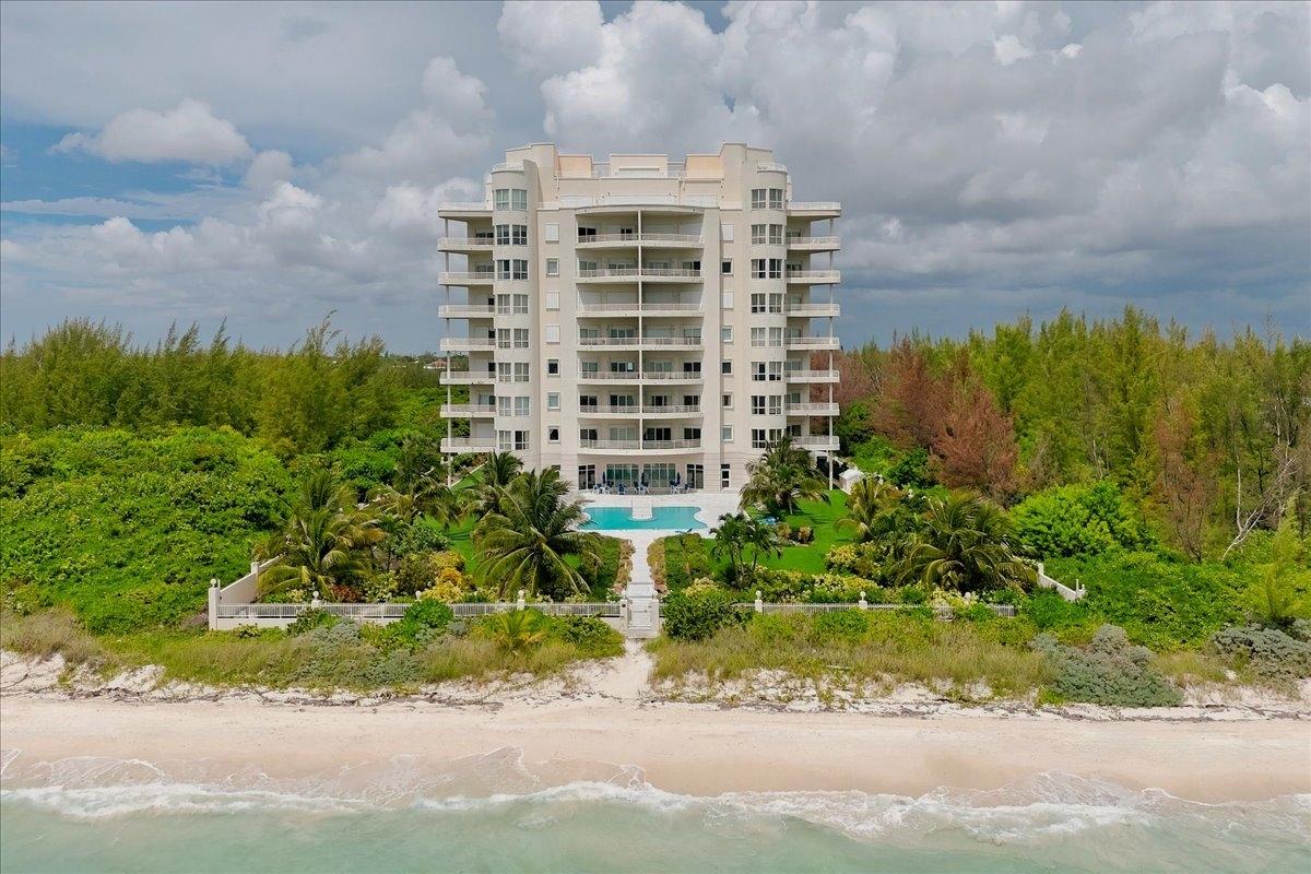/listing-condo-in-lucaya-82252.html from Coldwell Banker Bahamas Real Estate