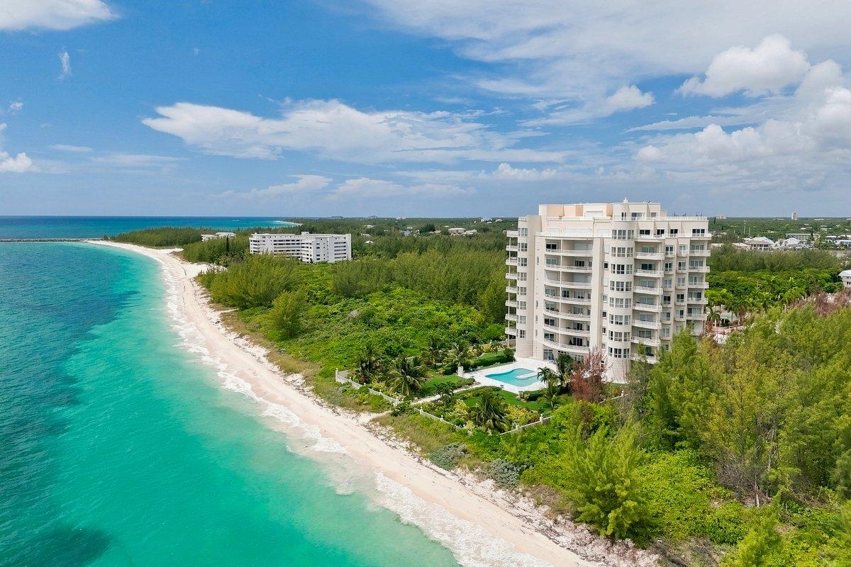 /listing-condo-in-lucaya-82251.html from Coldwell Banker Bahamas Real Estate