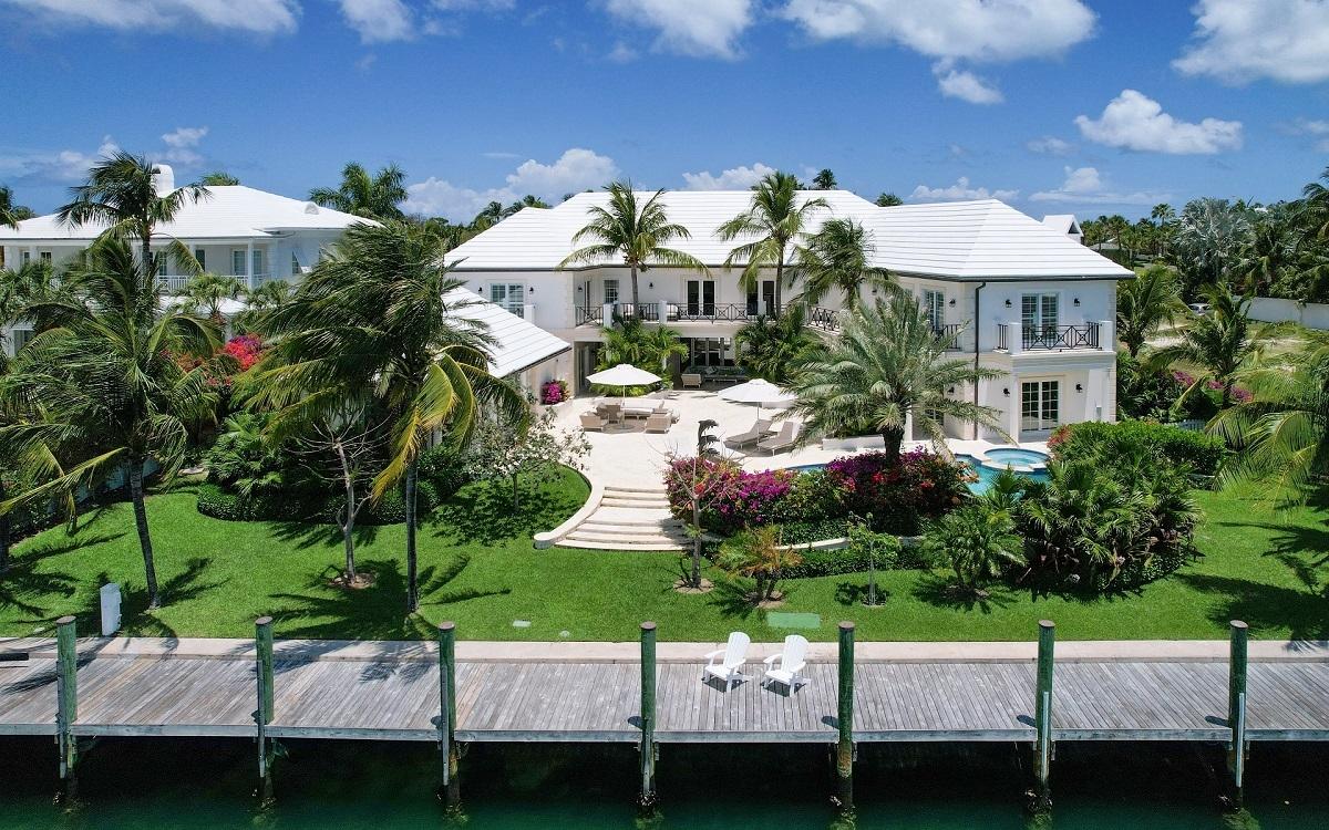 /listing-single-family-home-in-paradise-island-82327.html from Coldwell Banker Bahamas Real Estate