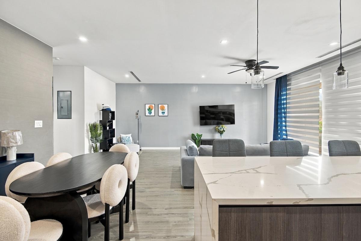 /listing-condo-in-west-bay-street-82486.html from Coldwell Banker Bahamas Real Estate