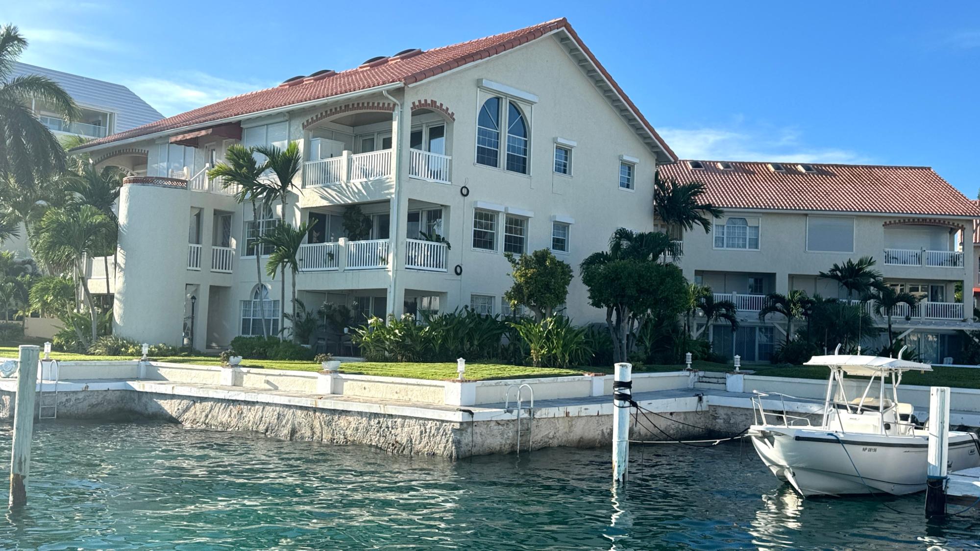 /listing-condo-in-paradise-island-82494.html from Coldwell Banker Bahamas Real Estate