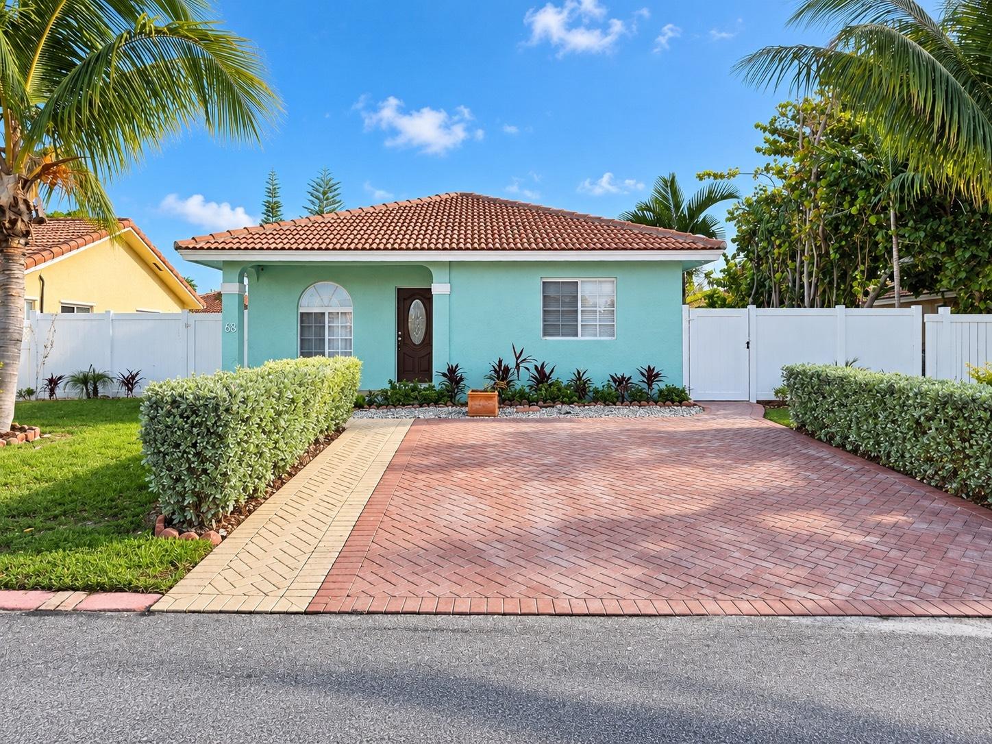 /listing-single-family-home-in-yamacraw-82661.html from Coldwell Banker Bahamas Real Estate